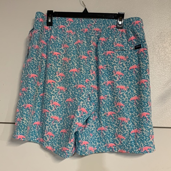 CHUBBIES MENS DOMINGOS ARE FOR FLAMINGOS SWIM TRUNKS PINK BLUE XXL 7” INSEAM - Picture 4 of 6